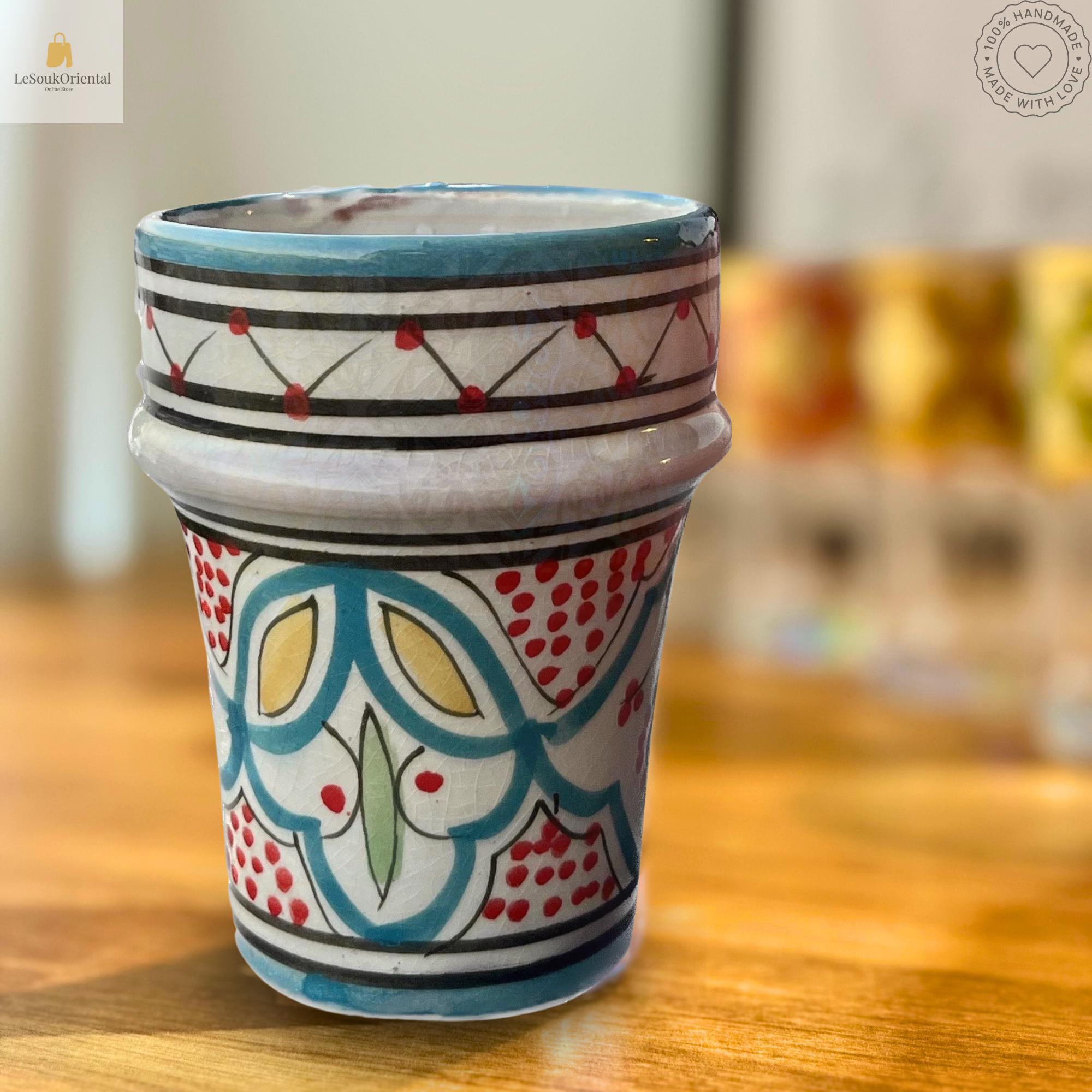 Verre à boire en argile traditionnel