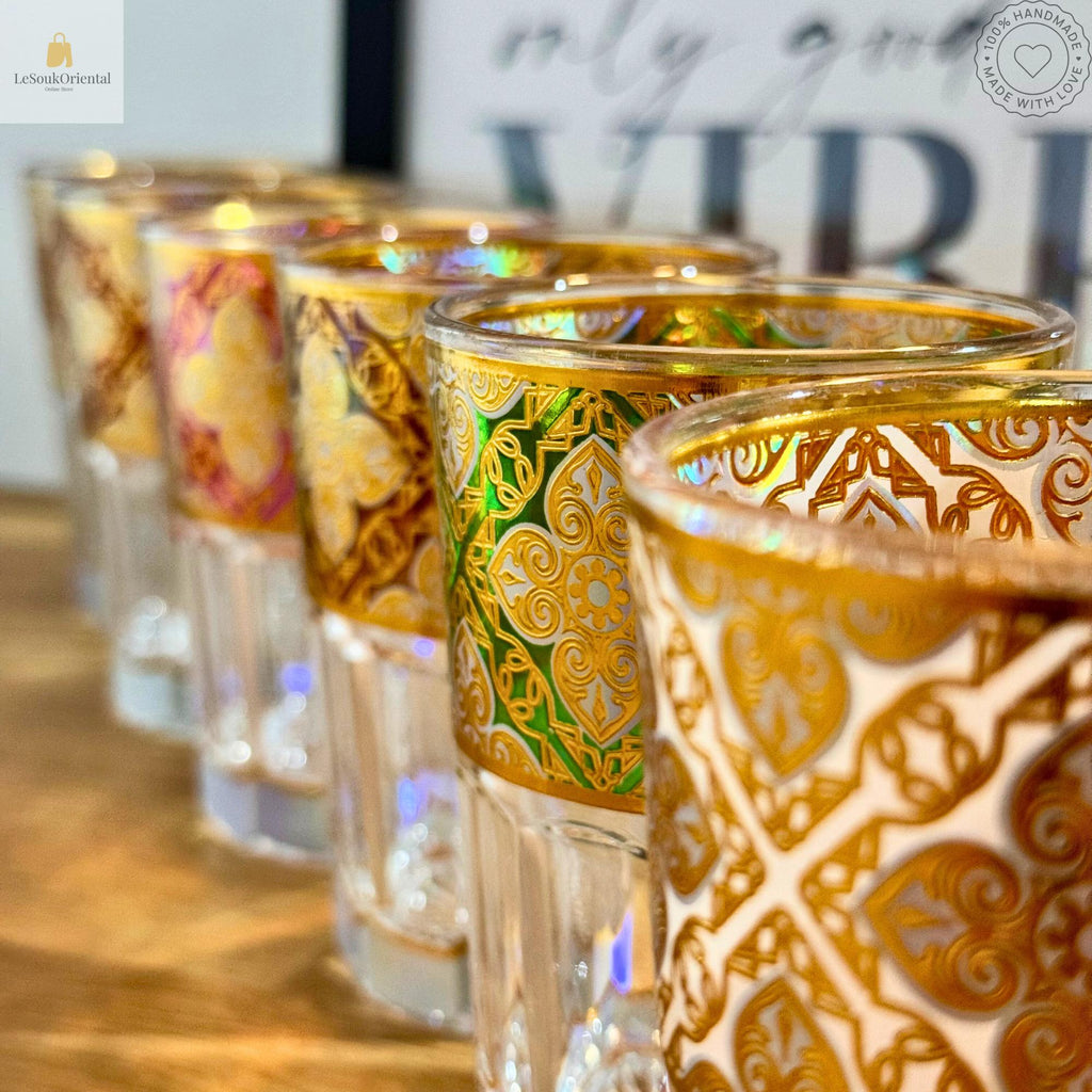 Verre à thé doré