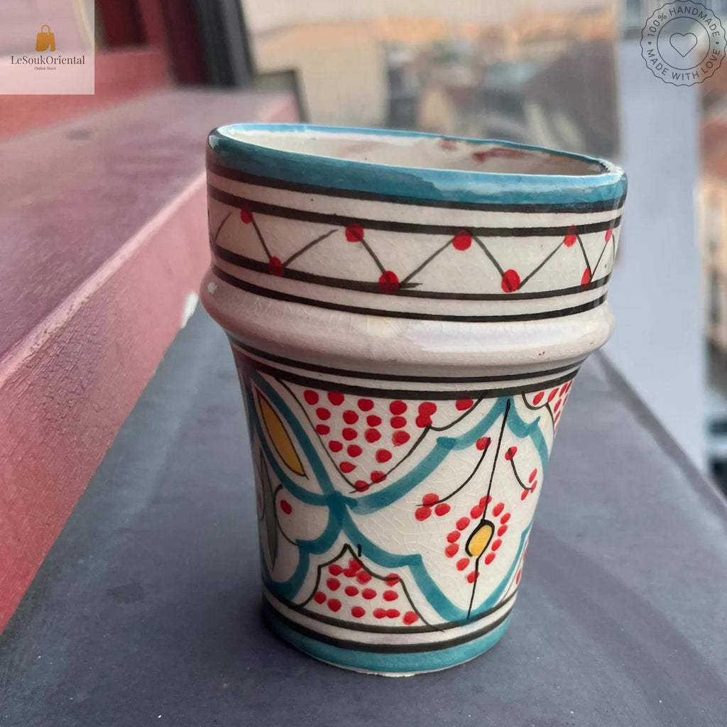 Verre à boire en argile traditionnel