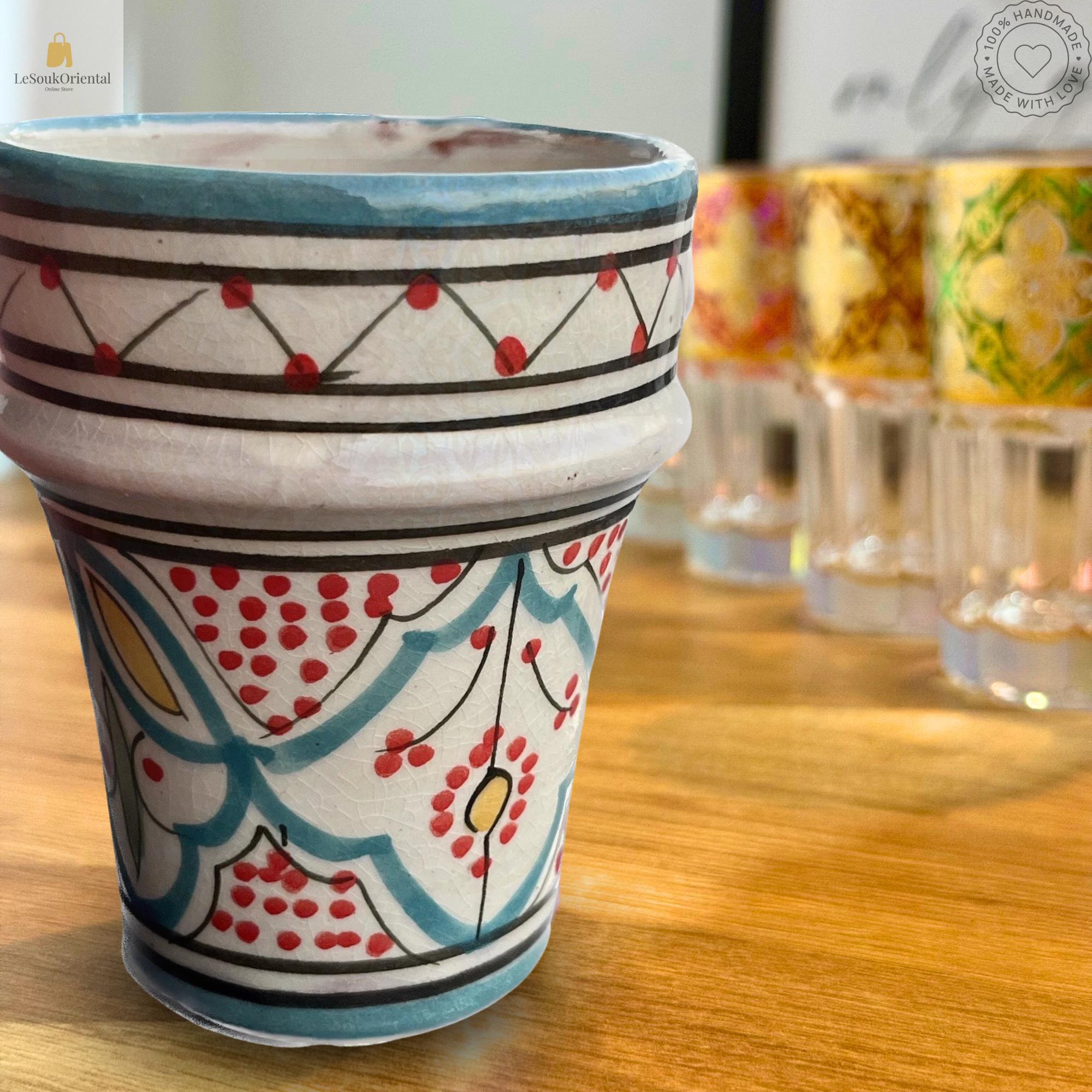 Verre à boire en argile traditionnel