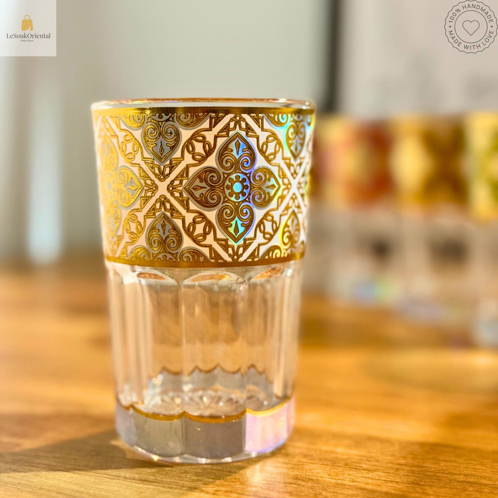 Verre à thé doré